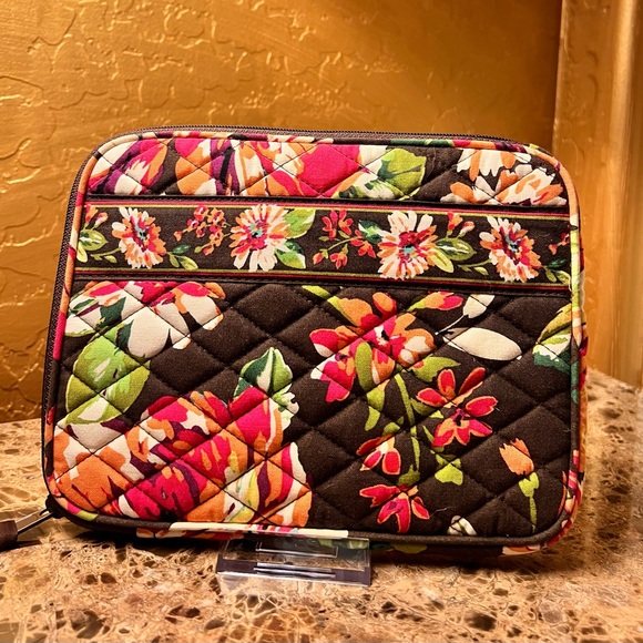 Vera Bradley Mini iPad Case & Charger and Cable Organizer - Picture 2 of 14